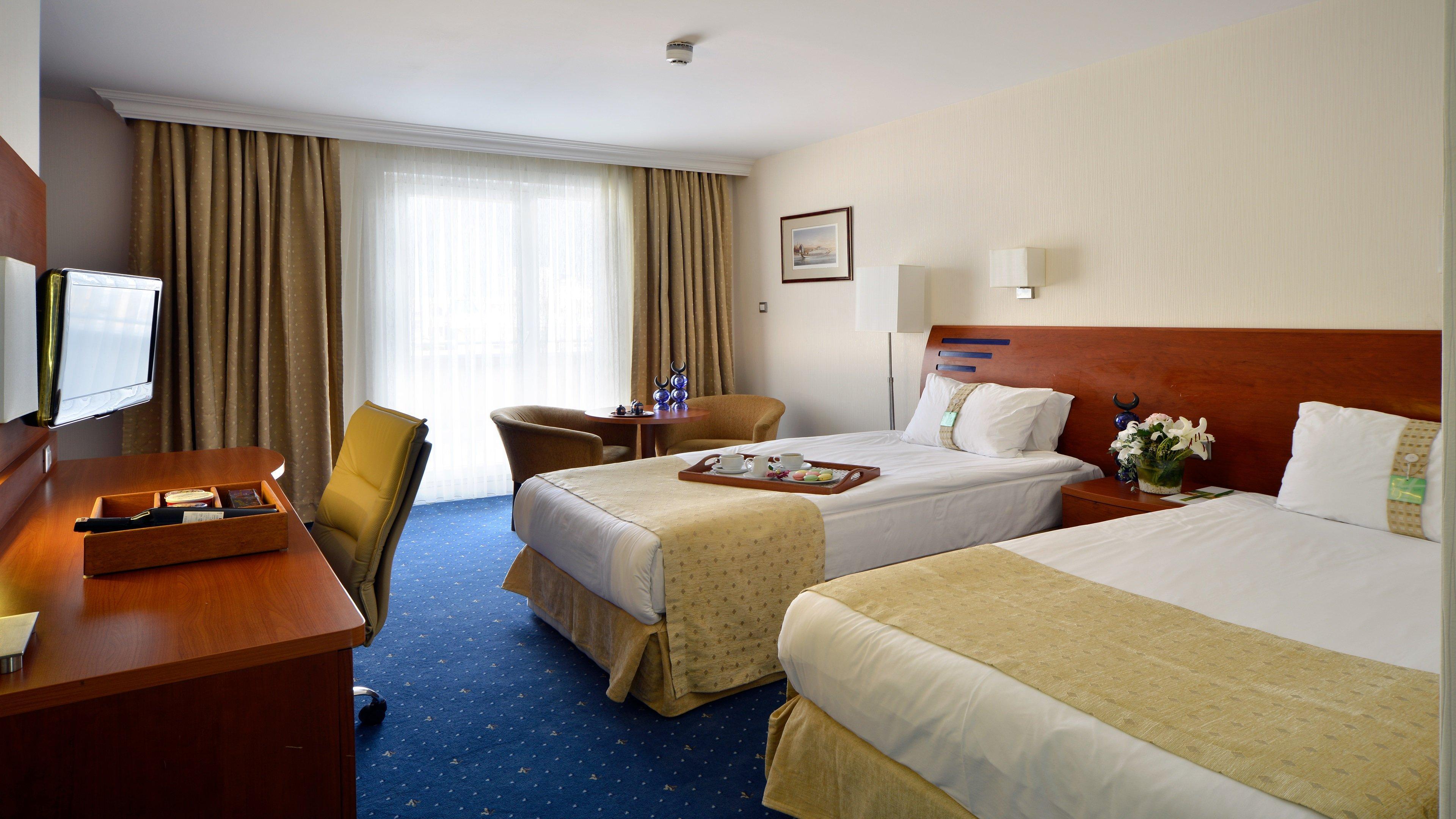 Holiday Inn Istanbul City By Ihg Exterior photo A typical hotel room