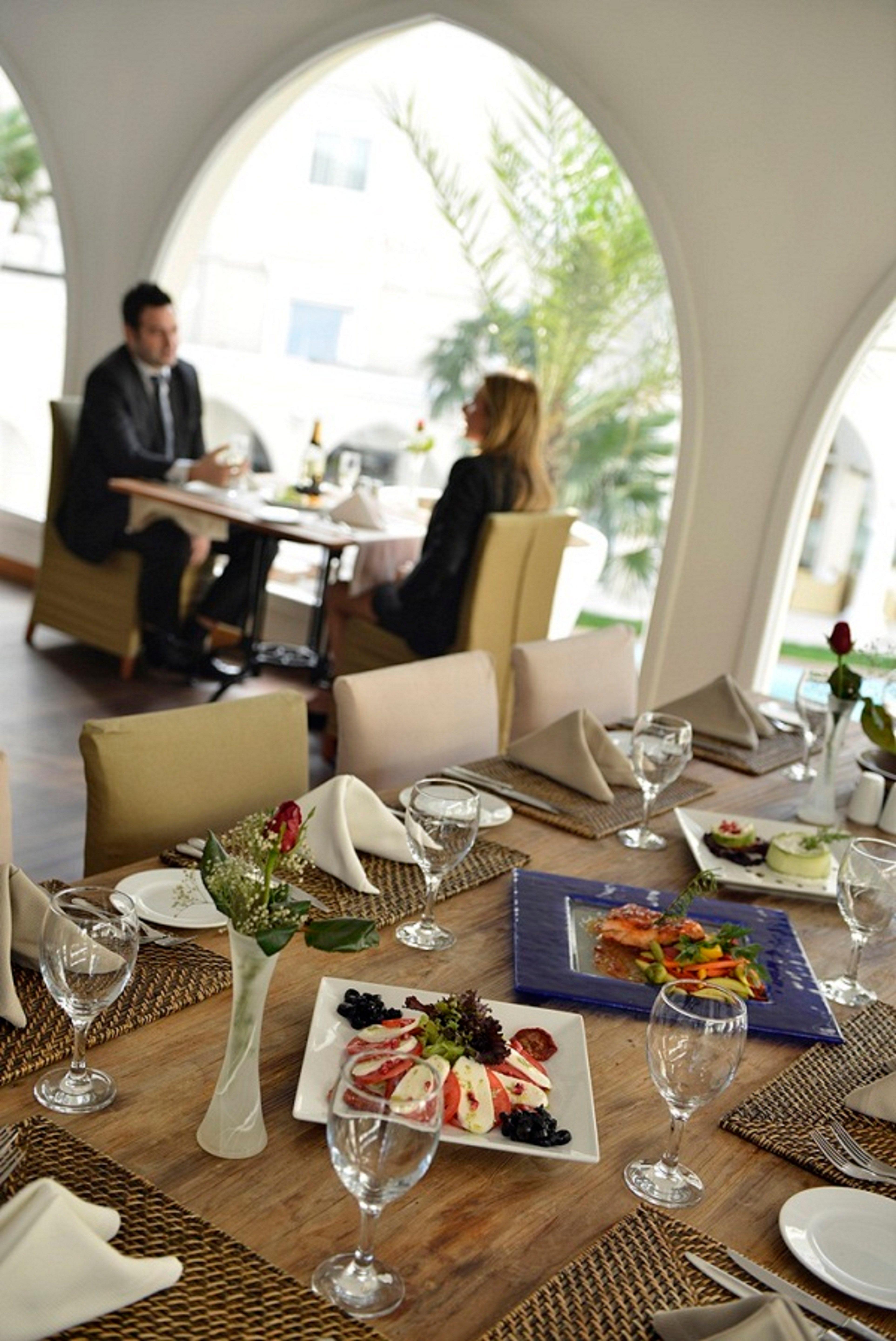 Holiday Inn Istanbul City By Ihg Exterior photo Restaurant